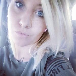 Meet your Posher, Adriann